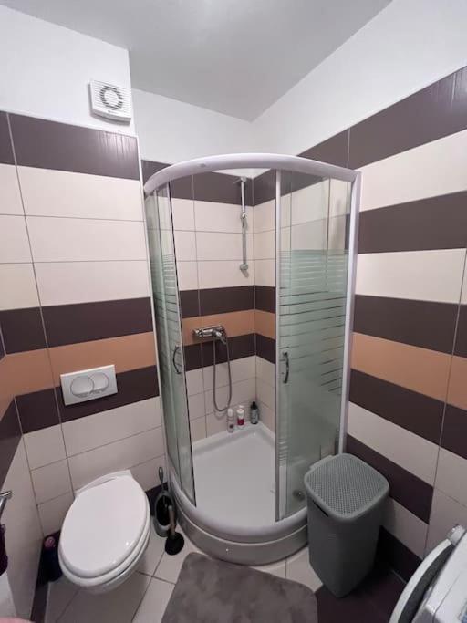 Elegant 2-bedroom With Free Parking Appartement *