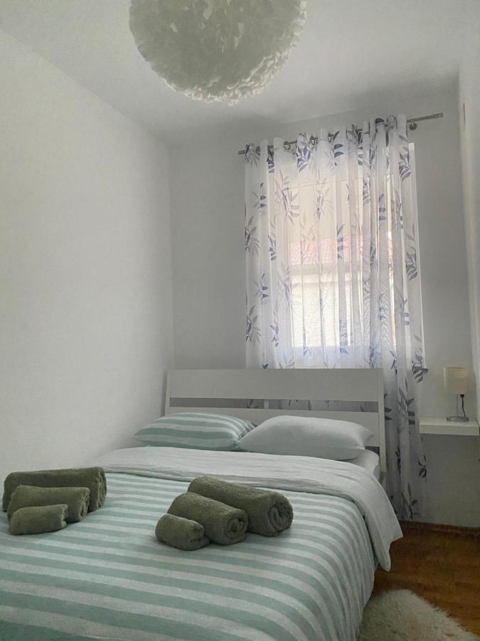 Appartement Elegant 2-bedroom With Free Parking